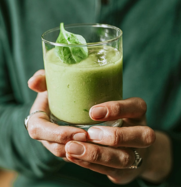 Vegan groente en gember smoothie