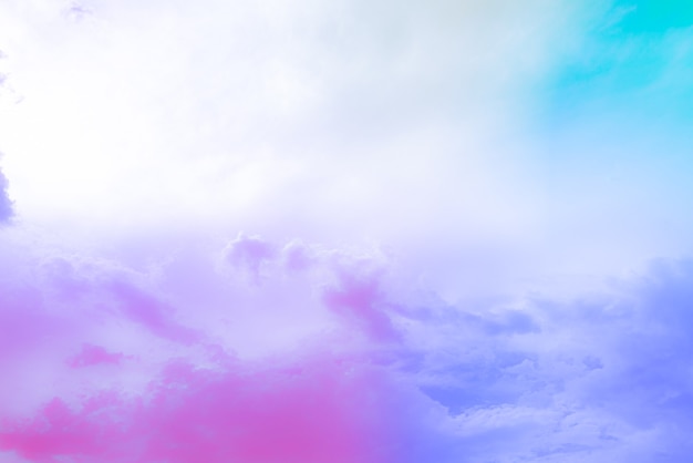 Gratis foto verbazingwekkende mooie kunsthemel met kleurrijke wolken