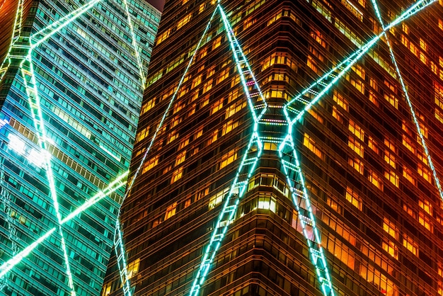 Verlicht stadsbeeld in Shanghai