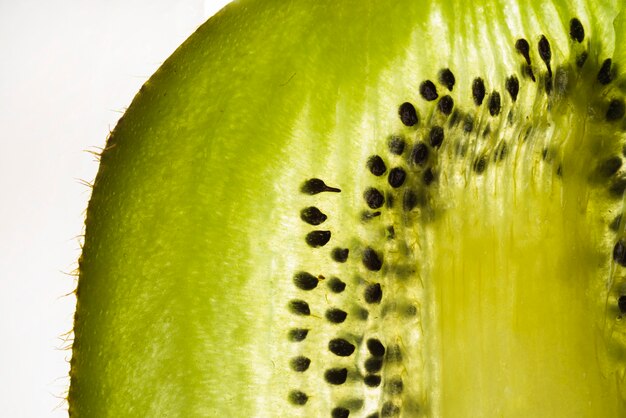 Vers gesneden kiwifruit van de close-up