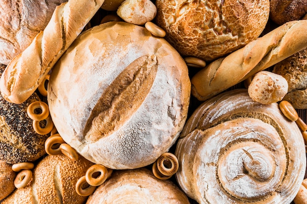 Verschillende soorten gebakken brood