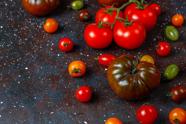 Verse biologische diverse tomaten.