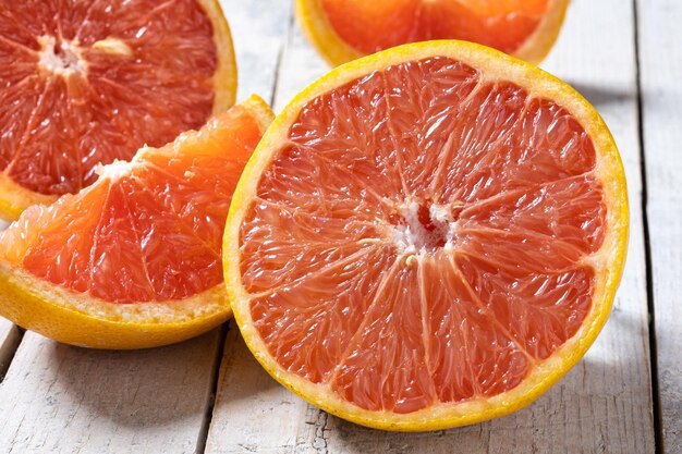 Verse schijfjes grapefruit