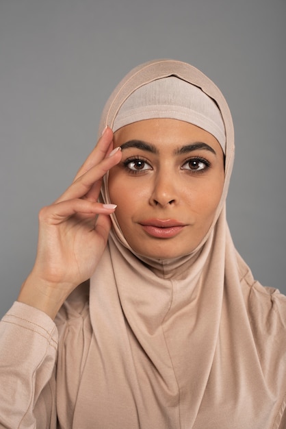 verticaal, van, vrouw, vervelend, hijab, isolated