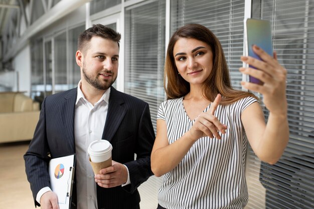 Videoconferenties van bedrijfsmedewerkers