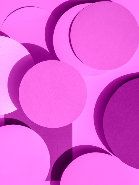 Violette papieren cirkels van geometrische achtergrond