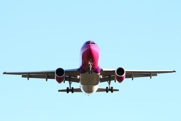 Gratis foto vliegtuig in de lucht