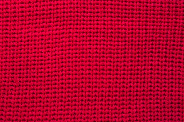 Volledig kaderschot van rood sweatshirt