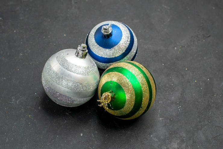 Gratis Foto vooraanzicht kerstboom speelgoed