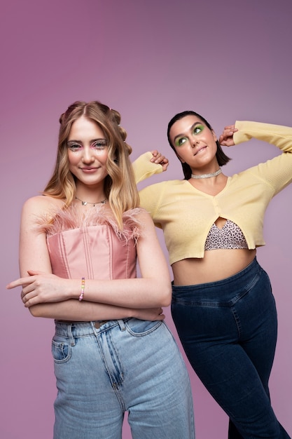 Gratis foto vooraanzicht meisjes met gen z make-up