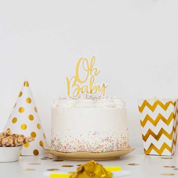 Vooraanzicht van baby shower cake concept