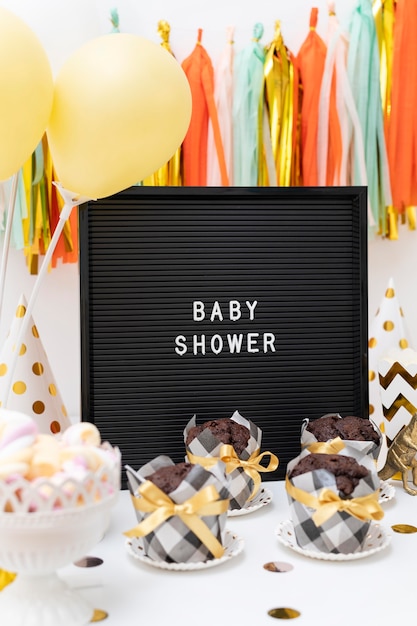 Vooraanzicht van mooi baby showerconcept