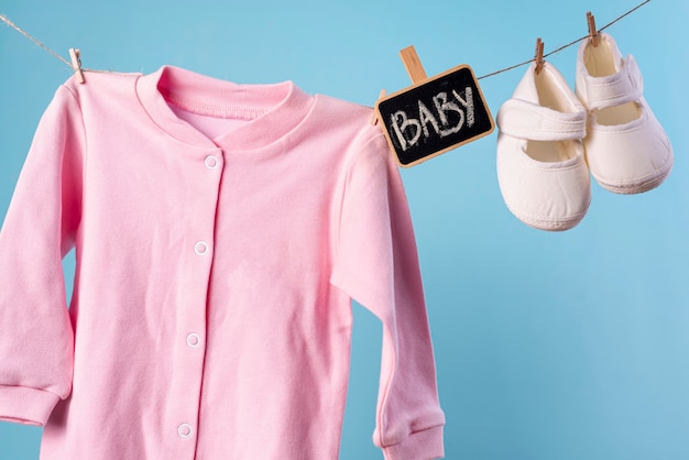 Vooraanzicht van schattige kleine baby-accessoires