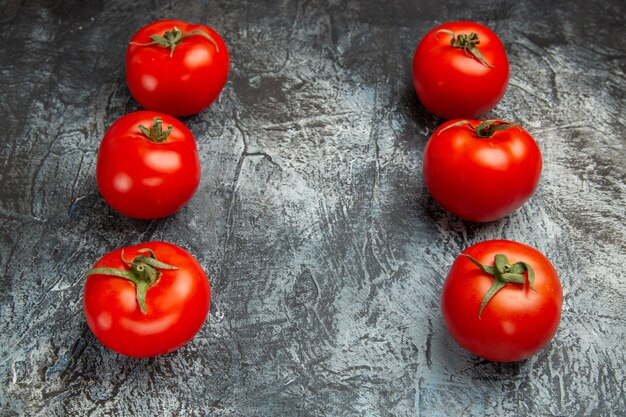 Vooraanzicht verse rode tomaten