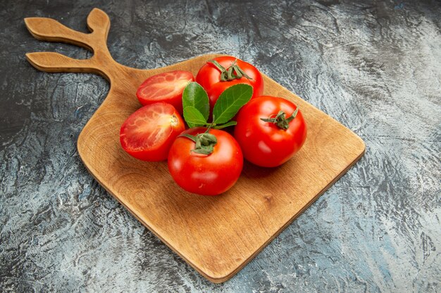 Vooraanzicht verse rode tomaten