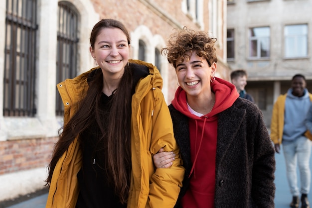 Vrienden die samen tijd doorbrengen