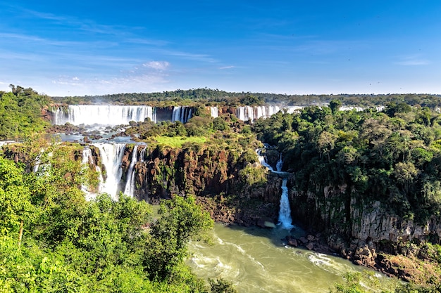 Gratis foto waterfal in iguazu national park cataratas, argentinië