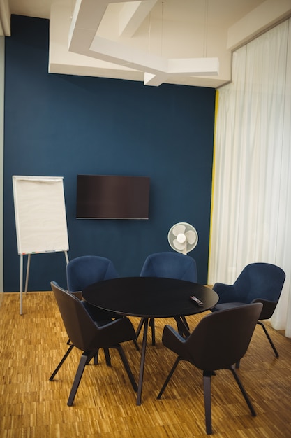Zakelijke bijeenkomst kamer in het kantoor
