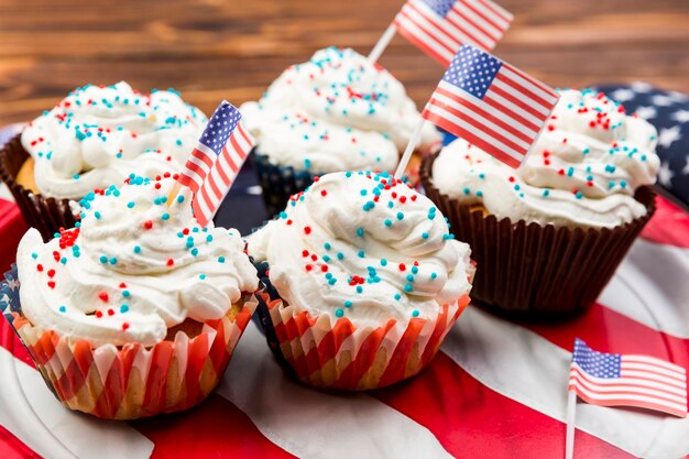 Zoet versierde cakes op Amerikaanse vlag