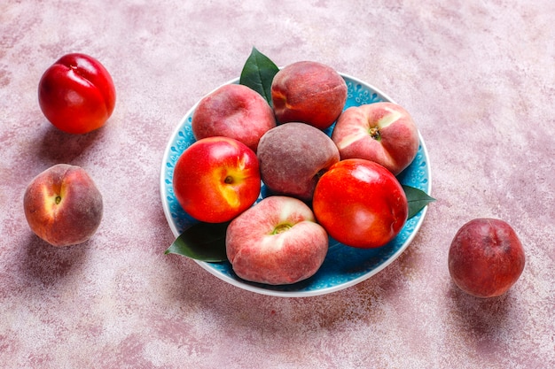 Zomer fruit in de keuken