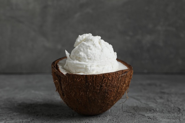 Gratis foto zomers toetje roomijs roomijs met kokos