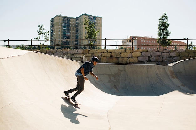 Zonnige dag en skateboarding sessie