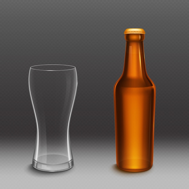 Bierfles en lege hoog glas. Vector realistische mockup van lege pils of donkere bierfles van bruin glas met gouden dop en duidelijke mok. Sjabloon voor alcoholische drank ontwerp