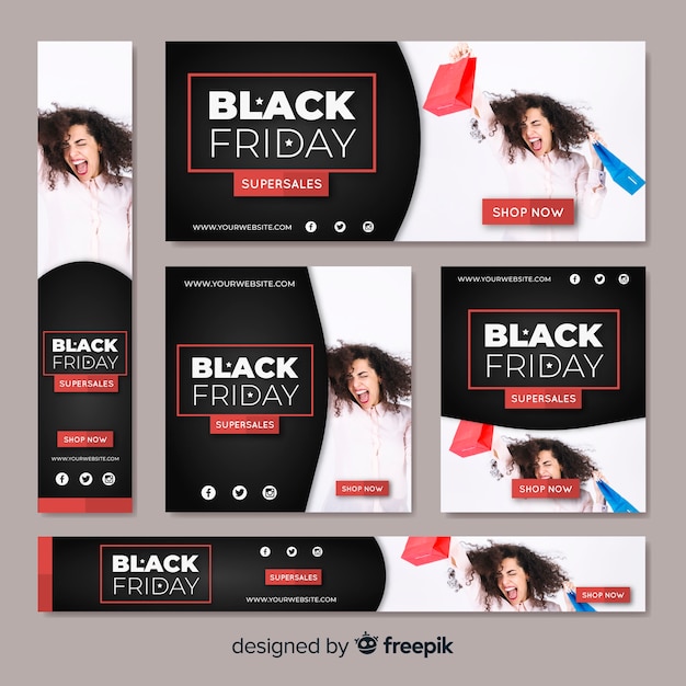 Gratis vector colección de banners web de rebajas de zwarte vrijdag con mujer comprando