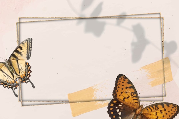 Gouden frame met vlinder gevormde achtergrond