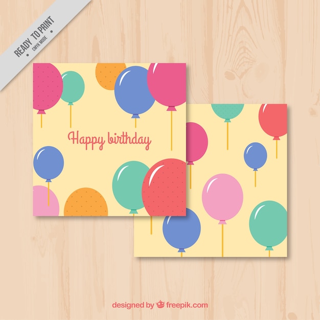 Groetkaart van de verjaardag van ballonnen met verschillende kleuren