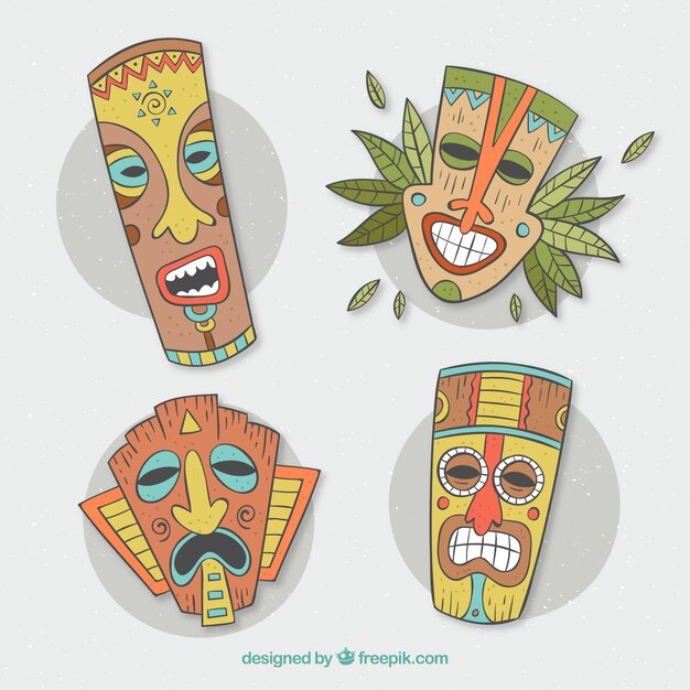 Hand getekende tiki maskers met tribal stijl