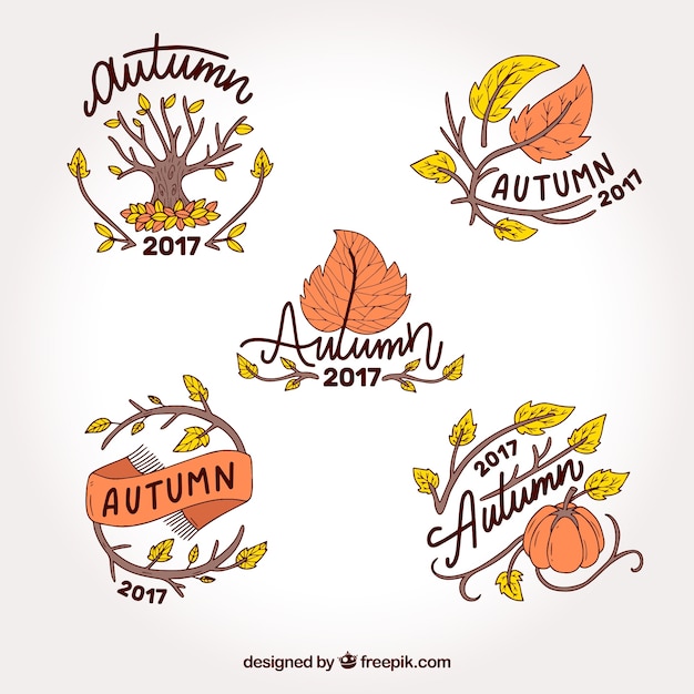 Gratis vector hand getekende verscheidenheid aan herfstlabels