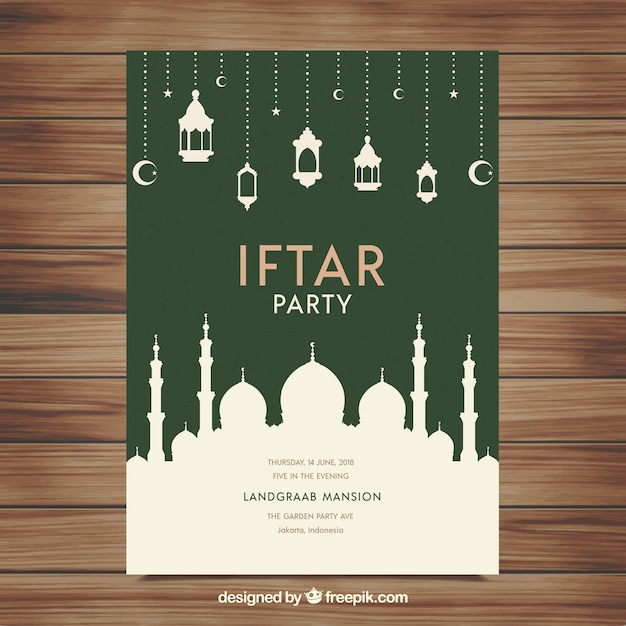 Gratis vector iftar-uitnodiging met moskeesilhouet in vlakke stijl