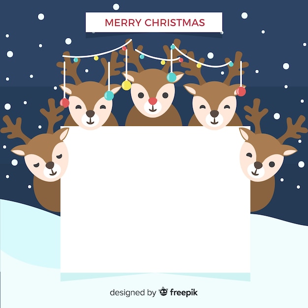 Gratis vector kerstmiskarakter die witte lege kaart houden