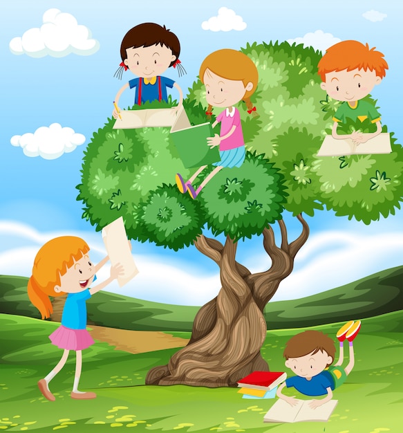 Kinderen lezen en schrijven in het park