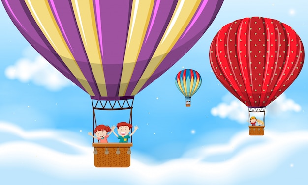 Kinderen rijden in hete luchtballon