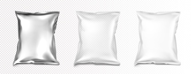 Mockup van folie en plastic zakken, leeg wit, transparant en zilver metallic gekleurd kussenpakketten mockup.
