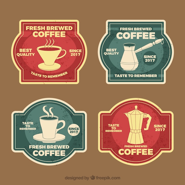 Gratis vector pakje van vier koffie badges in vintage stijl