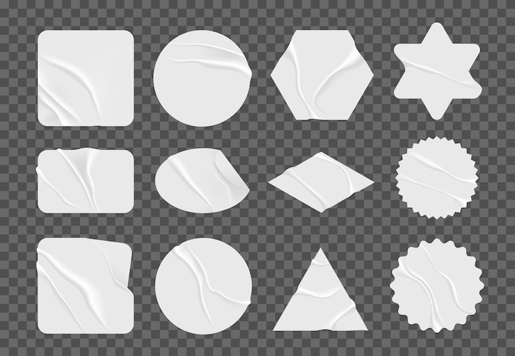 Gratis Vector set met geïsoleerde afbeeldingen van realistische gerimpelde stickers en labels op transparante achtergrond met lege oppervlakte vectorillustratie