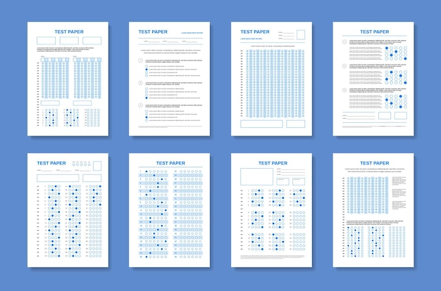 Gratis vector set van vier verticale testpapieren met realistische kleurrijke examenvellen met bewerkbare tekst