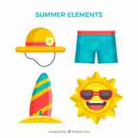 Gratis vector set van zomer elementen met voedsel en kleding in vlakke stijl