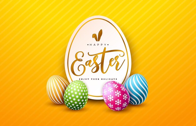 Vectorillustratie van Happy Easter Holiday met beschilderd ei op glanzende gele achtergrond