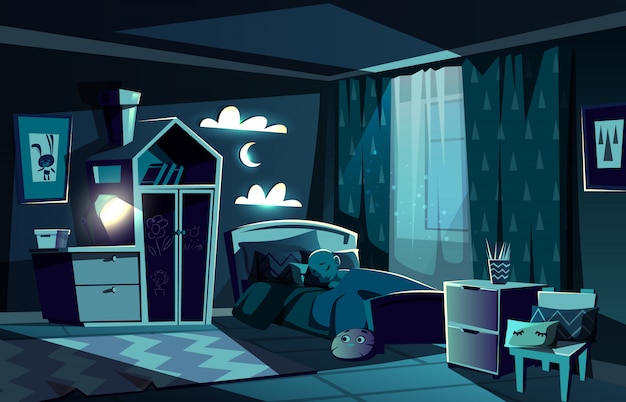 Verlicht door maanlicht kinderkamer met kleine jongen uitglijden in een gezellig bed met nachtlampje
