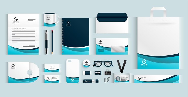 Gratis Vector verzameling van moderne kantoorbenodigdheden banner zakelijke benodigdheden voor succes