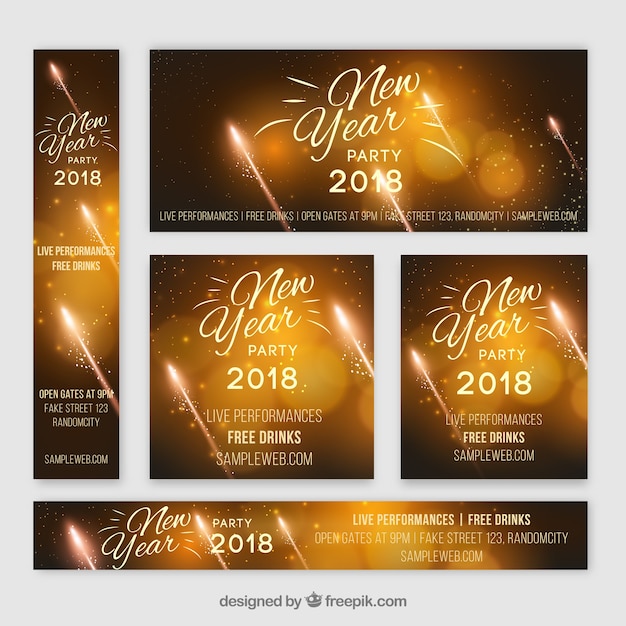 Gratis vector verzameling van nieuwe jaar banners met gouden vuurwerk