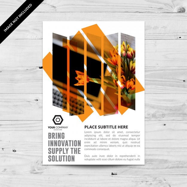Witte zakelijke brochure met oranje rechthoeken
