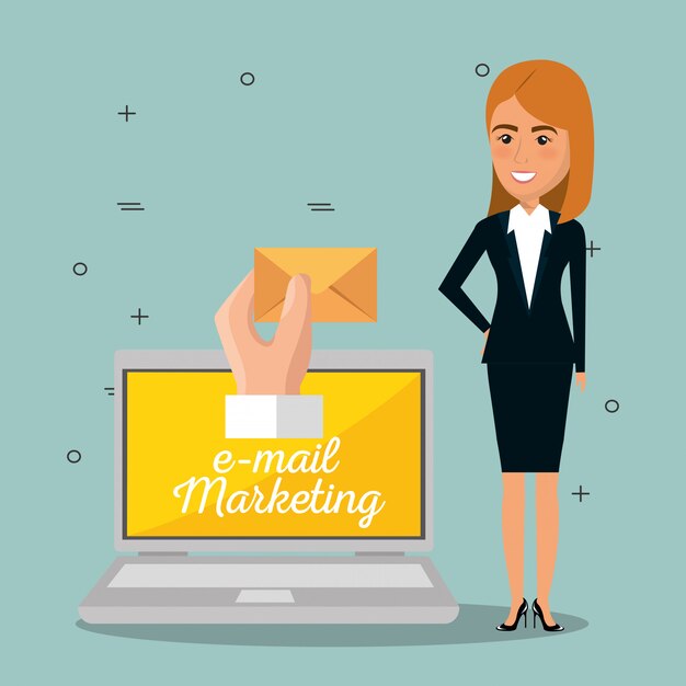 zakenvrouw met e-mailmarketing pictogrammen